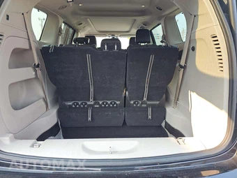 2023 Chrysler Pacifica Limited 121.6" WB - miniatura 15