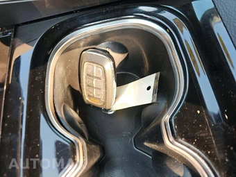 2023 Chrysler Pacifica Limited 121.6" WB - miniatura 8