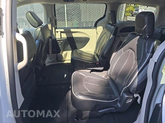 2023 Chrysler Pacifica Limited 121.6" WB - miniatura 13