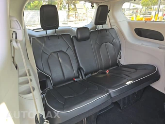 2023 Chrysler Pacifica Limited 121.6" WB - miniatura 14