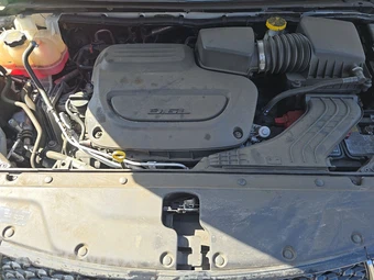 2023 Chrysler Pacifica Limited 121.6" WB - miniatura 16