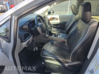 2023 Chrysler Pacifica Limited 121.6" WB - miniatura 7