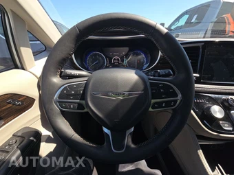 2023 Chrysler Pacifica Limited 121.6" WB - miniatura 10
