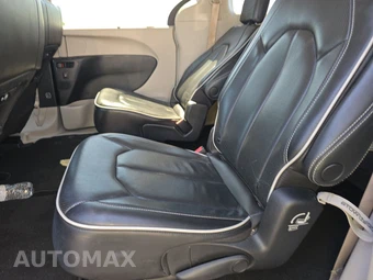 2023 Chrysler Pacifica Limited 121.6" WB - miniatura 13