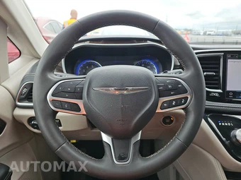 2023 Chrysler Pacifica Limited 121.6" WB - miniatura 10