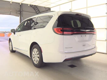 2023 Chrysler Pacifica Limited 121.6" WB - miniatura 6