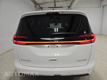 2023 Chrysler Pacifica Limited 121.6" WB - miniatura 5