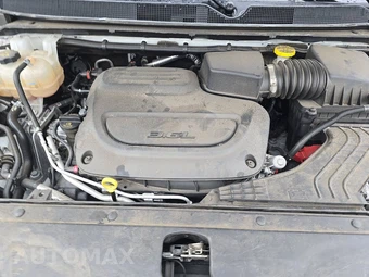 2023 Chrysler Pacifica Limited 121.6" WB - miniatura 16