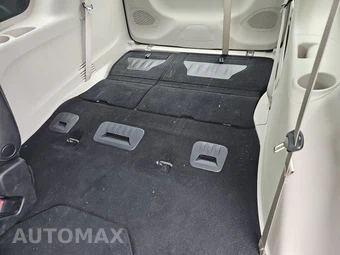 2023 Chrysler Pacifica Limited 121.6" WB - miniatura 14