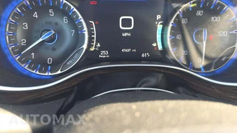 2023 Chrysler Pacifica Limited 121.6" WB - miniatura 24