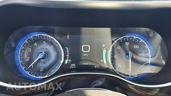 2023 Chrysler Pacifica Limited 121.6" WB - miniatura 26