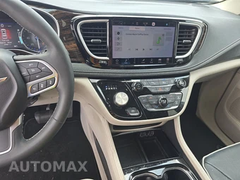 2023 Chrysler Pacifica Limited 121.6" WB - miniatura 11