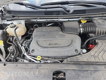 2023 Chrysler Pacifica Limited 121.6" WB - miniatura 16