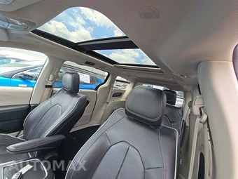 2023 Chrysler Pacifica Limited 121.6" WB - miniatura 11