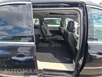 2023 Chrysler Pacifica Limited 121.6" WB - miniatura 17