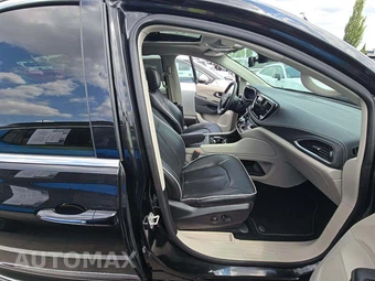 2023 Chrysler Pacifica Limited 121.6" WB - miniatura 19