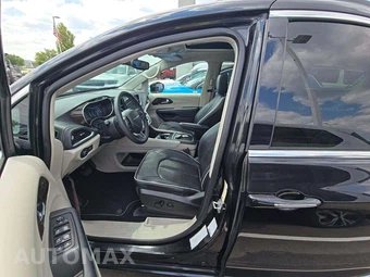 2023 Chrysler Pacifica Limited 121.6" WB - miniatura 6