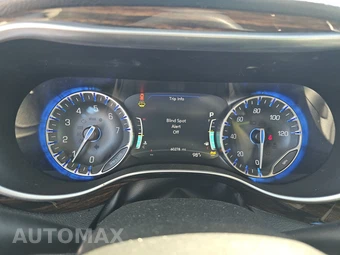 2023 Chrysler Pacifica Limited 121.6" WB - miniatura 12