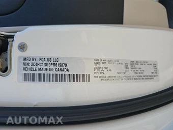 2023 Chrysler Pacifica Limited 121.6" WB - miniatura 15