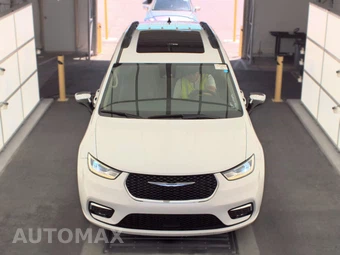 2023 Chrysler Pacifica Limited 121.6" WB - miniatura 2