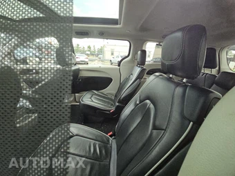 2023 Chrysler Pacifica Limited 121.6" WB - miniatura 13