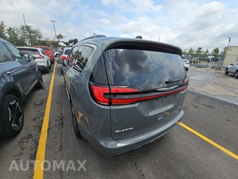 2023 Chrysler Pacifica Limited 121.6" WB - miniatura 6