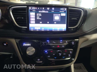 2023 Chrysler Pacifica Limited 121.6" WB - miniatura 10