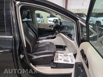 2023 Chrysler Pacifica Limited 121.6" WB - miniatura 19