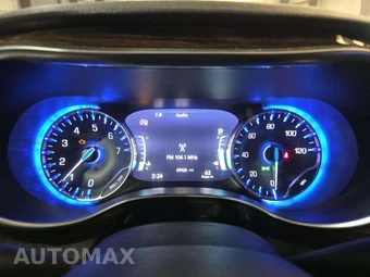 2023 Chrysler Pacifica Limited 121.6" WB - miniatura 9