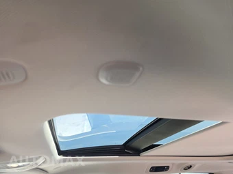 2023 Chrysler Pacifica Limited 121.6" WB - miniatura 19