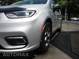 2023 Chrysler Pacifica Limited 121.6" WB - miniatura 23