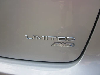 2023 Chrysler Pacifica Limited 121.6" WB - miniatura 3