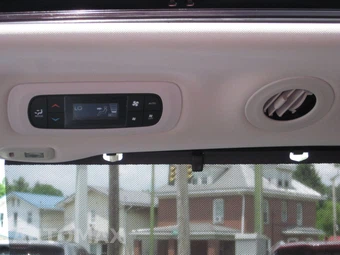 2023 Chrysler Pacifica Limited 121.6" WB - miniatura 41