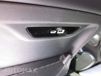 2023 Chrysler Pacifica Limited 121.6" WB - miniatura 42