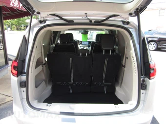 2023 Chrysler Pacifica Limited 121.6" WB - miniatura 44