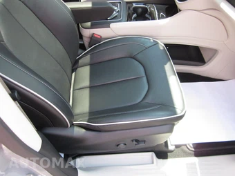 2023 Chrysler Pacifica Limited 121.6" WB - miniatura 50