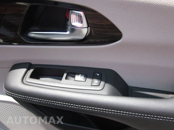 2023 Chrysler Pacifica Limited 121.6" WB - miniatura 56
