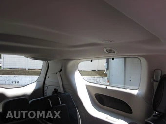 2023 Chrysler Pacifica Limited 121.6" WB - miniatura 59