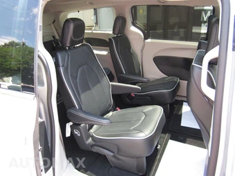 2023 Chrysler Pacifica Limited 121.6" WB - miniatura 60