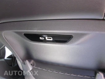 2023 Chrysler Pacifica Limited 121.6" WB - miniatura 62