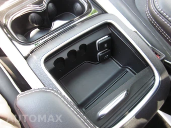 2023 Chrysler Pacifica Limited 121.6" WB - miniatura 92