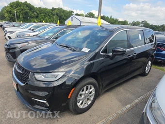 2023 Chrysler Pacifica Touring 121.6" WB