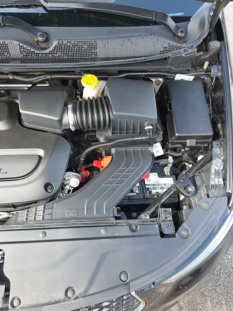 2023 Chrysler Pacifica Touring 121.6" WB - miniatura 23