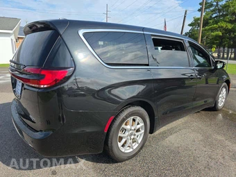 2023 Chrysler Pacifica Touring 121.6" WB - miniatura 3
