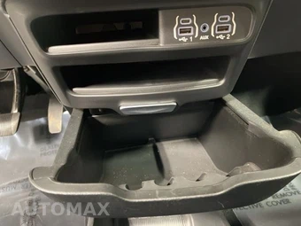 2023 Chrysler Pacifica Touring 121.6" WB - miniatura 12