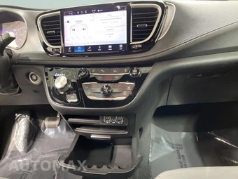 2023 Chrysler Pacifica Touring 121.6" WB - miniatura 16