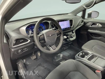 2023 Chrysler Pacifica Touring 121.6" WB - miniatura 17
