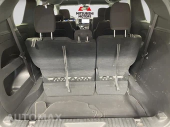 2023 Chrysler Pacifica Touring 121.6" WB - miniatura 32