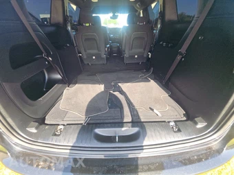 2023 Chrysler Pacifica Touring 121.6" WB - miniatura 16
