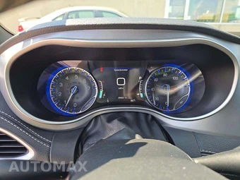 2023 Chrysler Pacifica Touring 121.6" WB - miniatura 6
